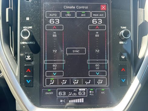 Used 2024 Subaru Crosstrek 2.0i Premium w/ Crosstrek Mirror Package image 17