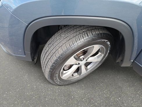 Used 2020 Jeep Cherokee Limited image 33