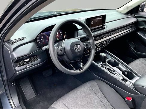 Used 2025 Honda Accord SE image 14