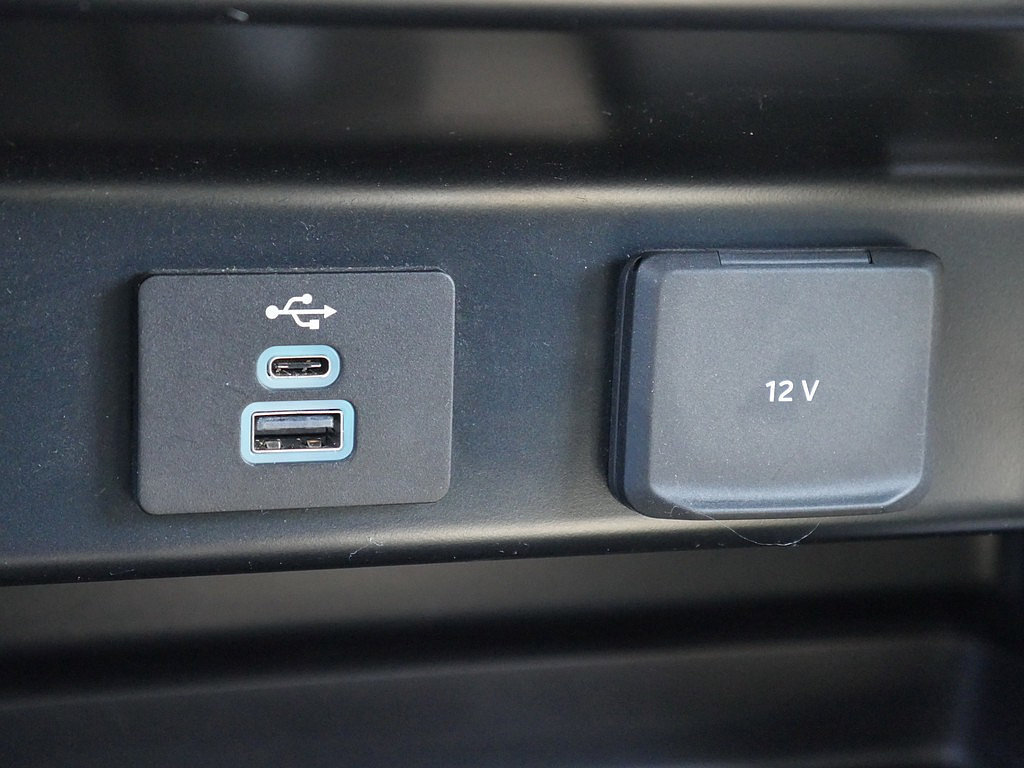 Used 2023 Ford F350 XLT AWD/4WD image 45