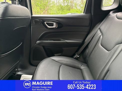 Used 2024 Jeep Compass Limited w/ High Altitude Package AWD/4WD image 31