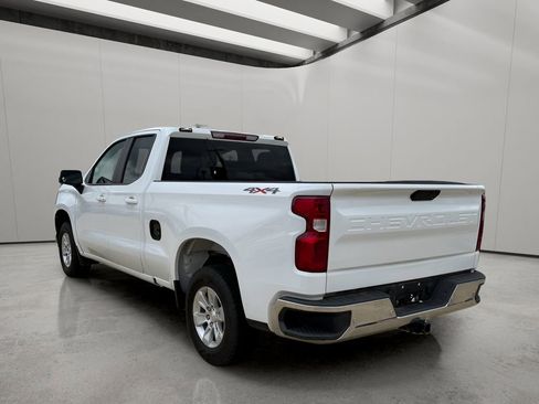 Used 2021 Chevrolet Silverado 1500 LT w/ Safety Package II AWD/4WD image 2