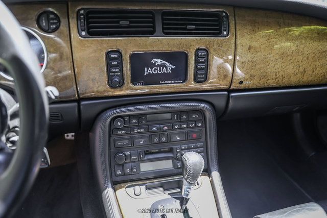 Used 2002 Jaguar XK8 Convertible RWD image 38