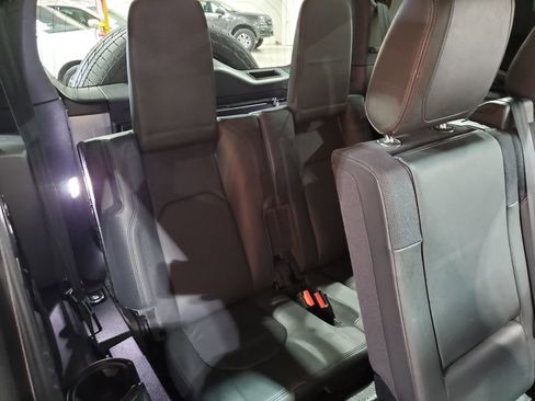 Used 2021 Land Rover Defender 110 X image 25