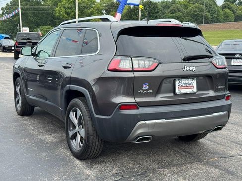 Used 2019 Jeep Cherokee Limited AWD/4WD image 6