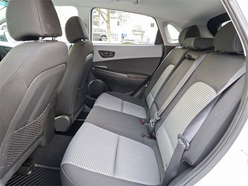 Used 2019 Hyundai Kona SEL image 10