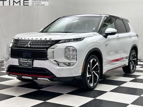 Used 2024 Mitsubishi Outlander Ralliart image 4