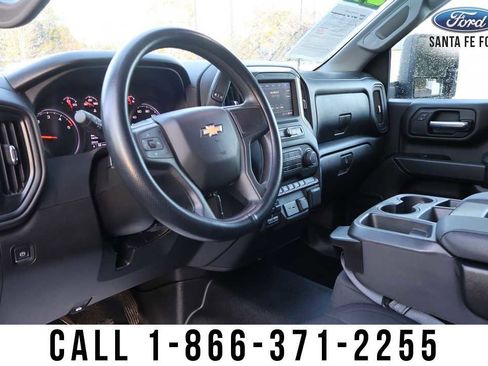 Used 2023 Chevrolet Silverado 2500 Custom w/ Custom Value Package image 12