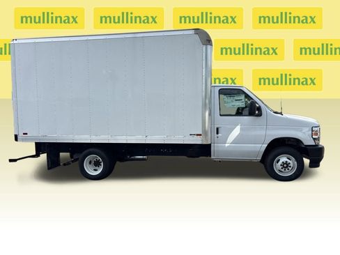 New 2025 Ford E-450 and Econoline 450 Super Duty w/ Power Equipment Group image 2