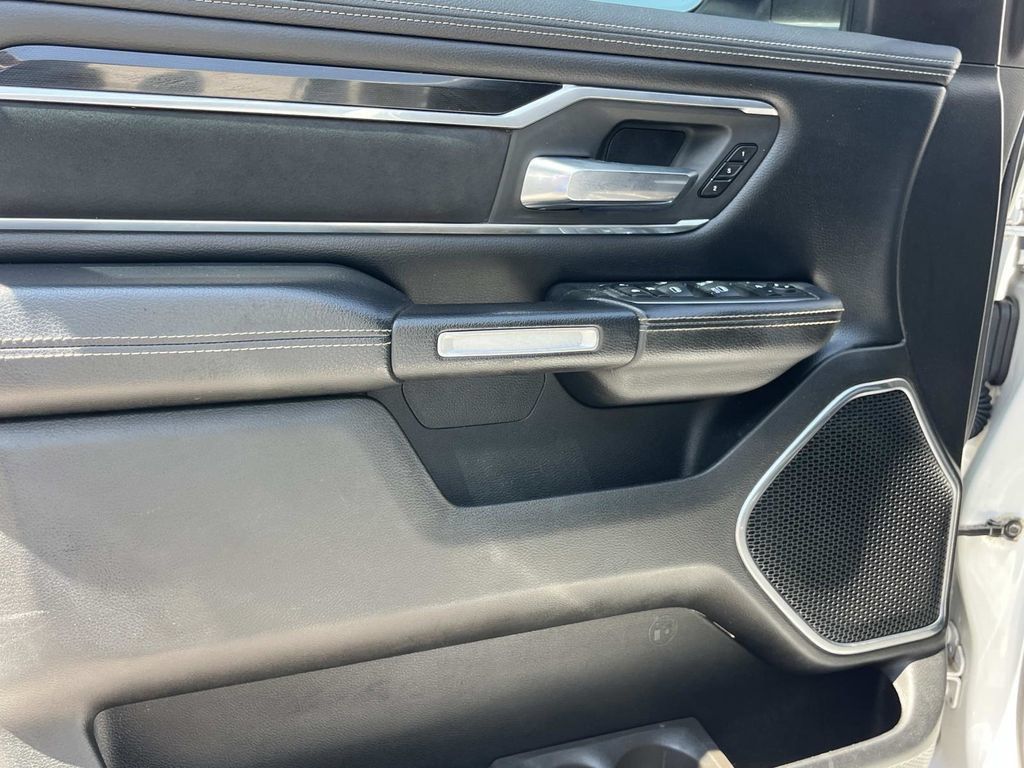 Used 2019 RAM 1500 Laramie w/ Sport Appearance Package AWD/4WD image 30