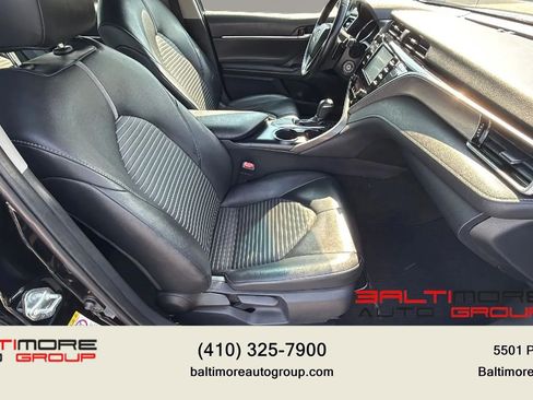 Used 2018 Toyota Camry SE FWD image 15