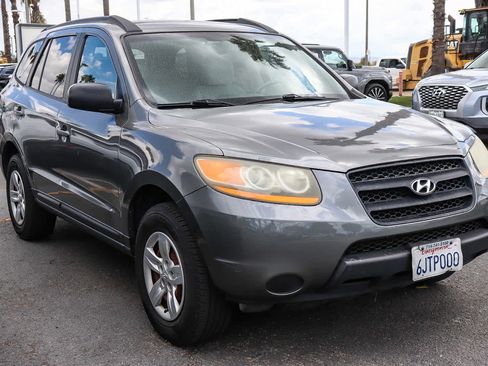 Used 2009 Hyundai Santa Fe GLS FWD image 8