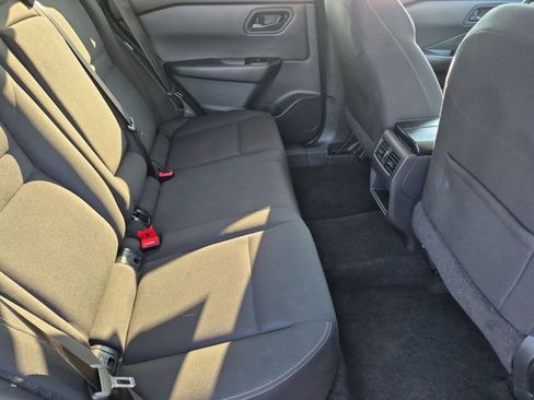 Used 2024 Nissan Rogue S AWD/4WD image 29