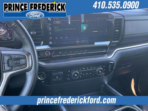 Used 2024 Chevrolet Silverado 2500 LTZ w/ LTZ Premium Package image 6