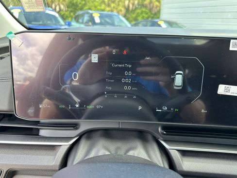 New 2026 Kia Carnival SX FWD image 31