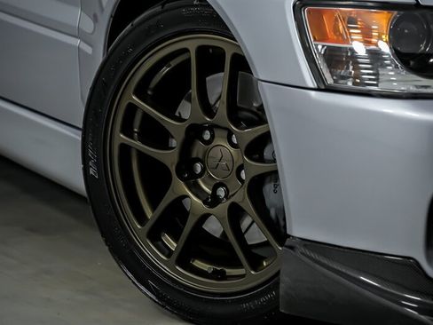 Used 2006 Mitsubishi Lancer Evolution AWD/4WD image 4