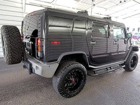 Used 2004 HUMMER H2 w/ Preferred Equipment Group AWD/4WD image 3