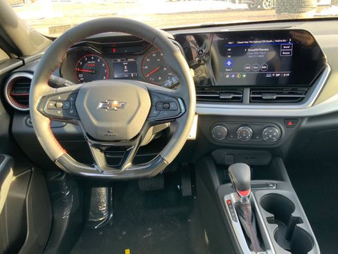 New 2026 Chevrolet Trax RS w/ Sunroof Package image 17