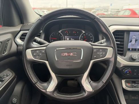 Used 2021 GMC Acadia SLT w/ Premium Package image 16