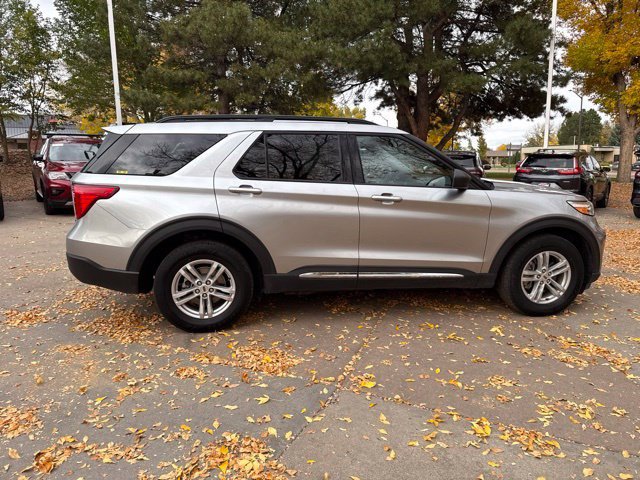 Certified 2024 Ford Explorer XLT w/ Equipment Group 202A AWD/4WD image 8