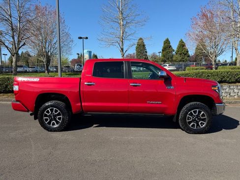 Used 2019 Toyota Tundra Limited w/ Limited Premium Package image 10