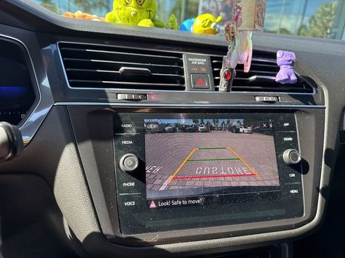 Used 2022 Volkswagen Tiguan SE image 26