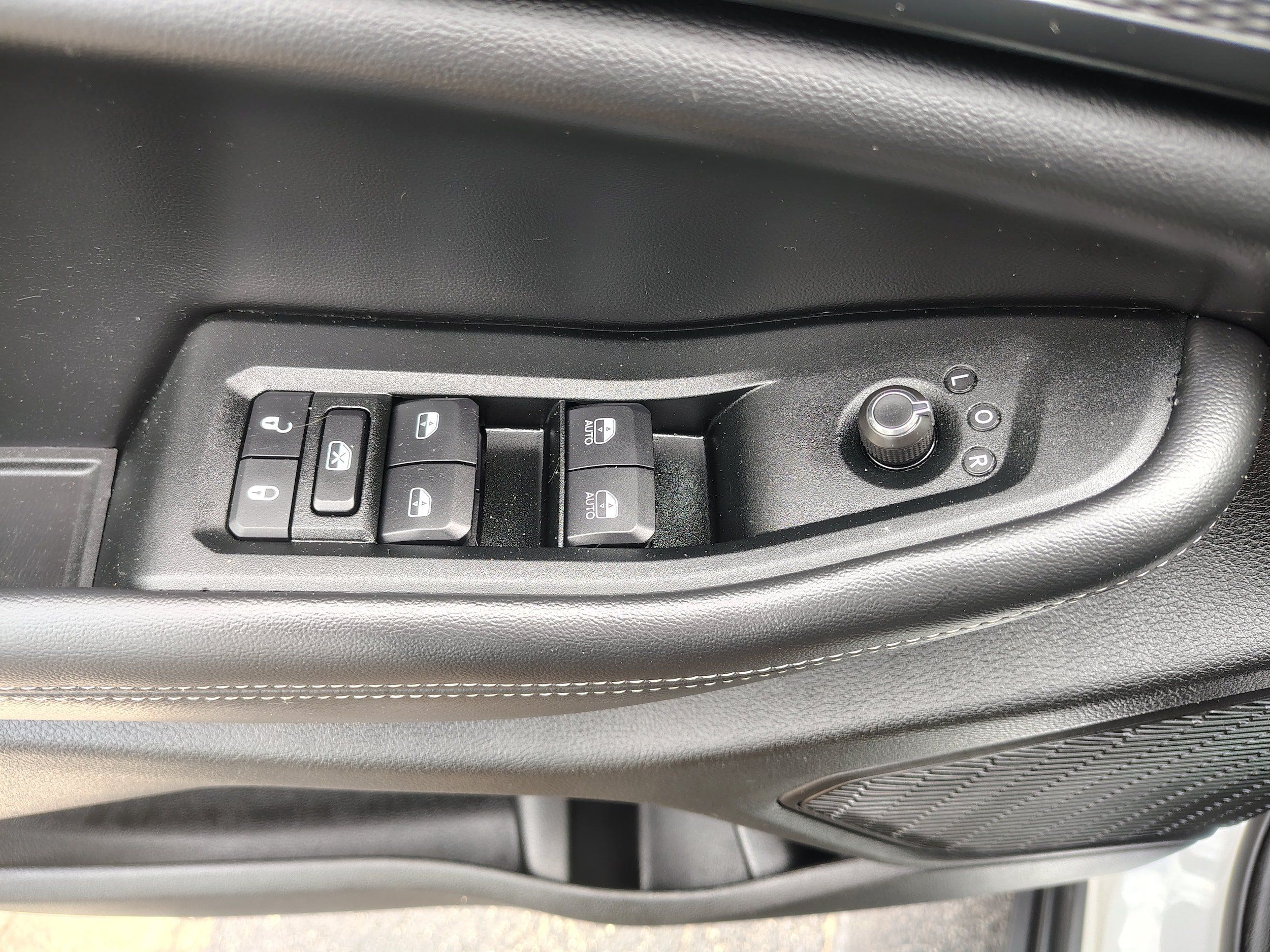 Certified 2024 Jeep Grand Cherokee Altitude AWD/4WD image 22
