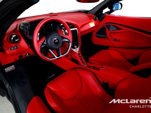 New 2026 McLaren 750S Spider RWD image 14
