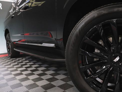 Used 2021 Cadillac Escalade ESV Luxury image 74