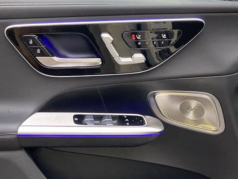 Certified 2025 Mercedes-Benz GLC 300 image 20