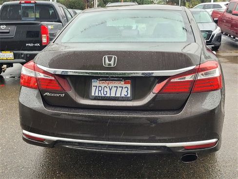 Used 2016 Honda Accord LX image 5