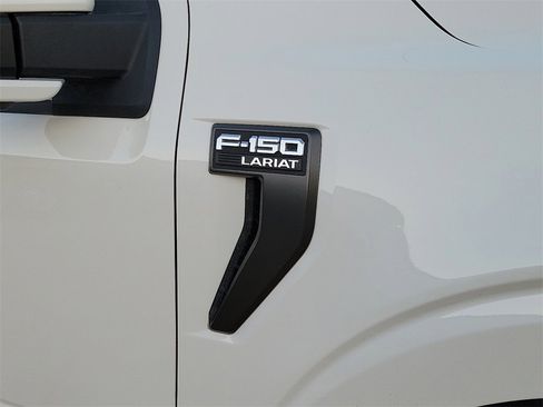 Used 2023 Ford F150 Lariat image 13