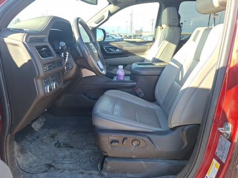 Used 2022 GMC Yukon XL SLT w/ SLT Premium Package image 14