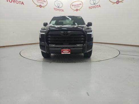 Used 2025 Toyota Tundra SR5 w/ SR5 Premium Package AWD/4WD image 4