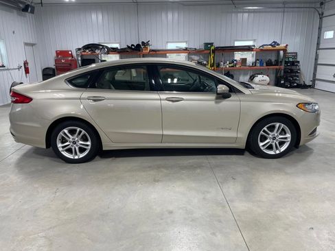 Used 2018 Ford Fusion S FWD image 8