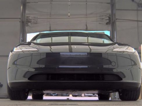 Used 2025 Tesla Model 3 Long Range RWD image 3