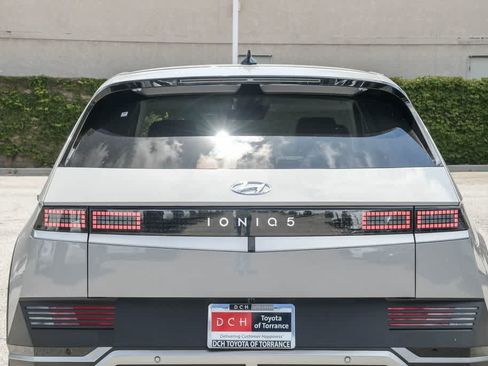 Used 2024 Hyundai Ioniq 5 SEL RWD image 6