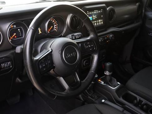 Used 2020 Jeep Wrangler Sport AWD/4WD image 13