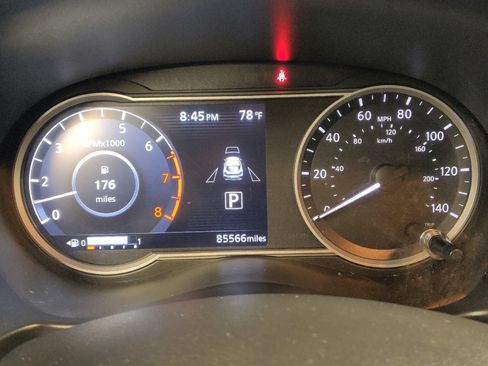 Used 2018 Nissan Kicks SV w/ Exterior Electronics Package FWD image 23