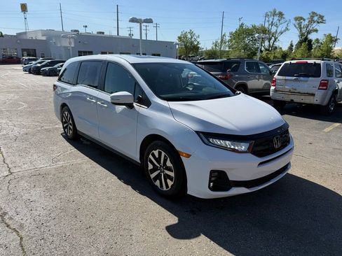 Used 2026 Honda Odyssey EX-L image 4