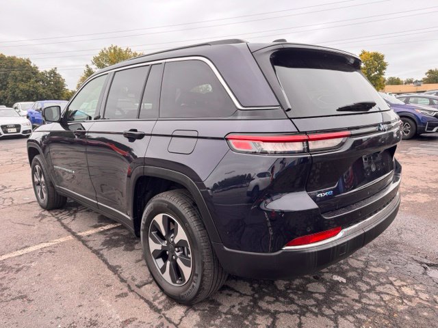 Used 2024 Jeep Grand Cherokee Limited 4xe AWD/4WD image 4