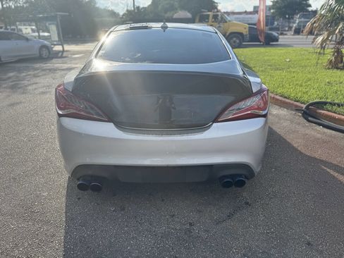 Used 2015 Hyundai Genesis 3.8 image 6