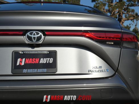 Used 2023 Toyota Mirai w/ Advanced Technology Package RWD image 9