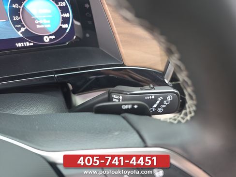 Used 2024 Volkswagen Atlas SE FWD image 16