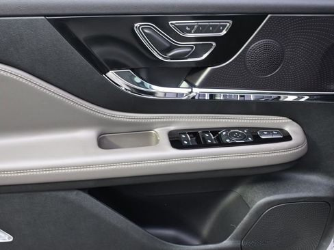 New 2026 Lincoln Corsair Premiere image 22