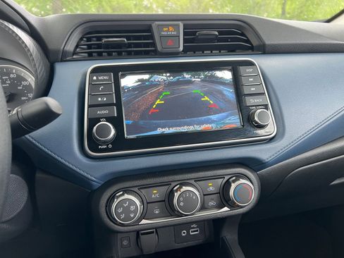 Used 2025 Nissan Versa SV image 17