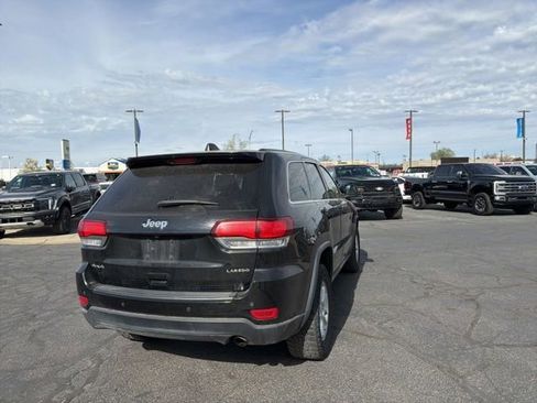 Used 2020 Jeep Grand Cherokee Laredo AWD/4WD image 7