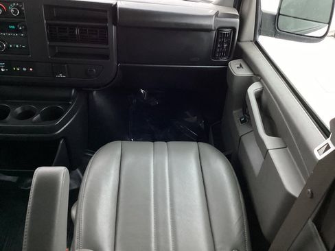 Used 2022 Chevrolet Express 2500 Extended w/ Driver Convenience Package image 27