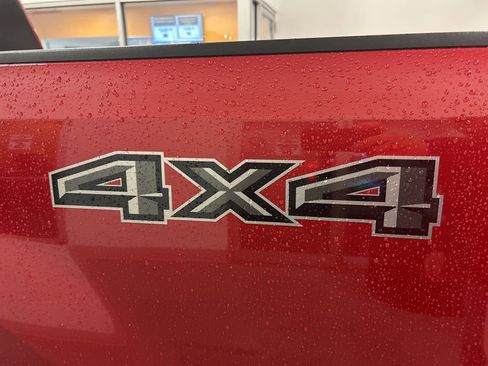 Used 2022 Ford F250 Lariat w/ Black Appearance Package image 35