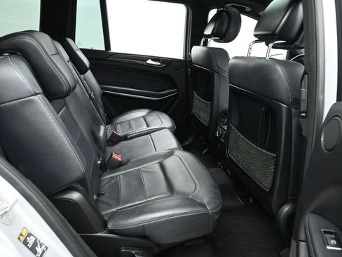 Used 2017 Mercedes-Benz GLS 550 4MATIC image 19